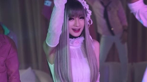 锺洁希扬威美国《LIT Music Awards》 3语歌曲夺白金奖