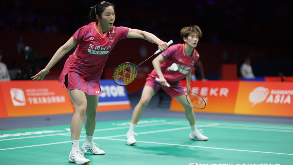 亚洲羽球锦标赛| 次圈淘汰中国第2女双凡贤 印尼女双大爆发